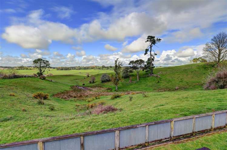 13 Highgrove Drive Grandview Heights_20