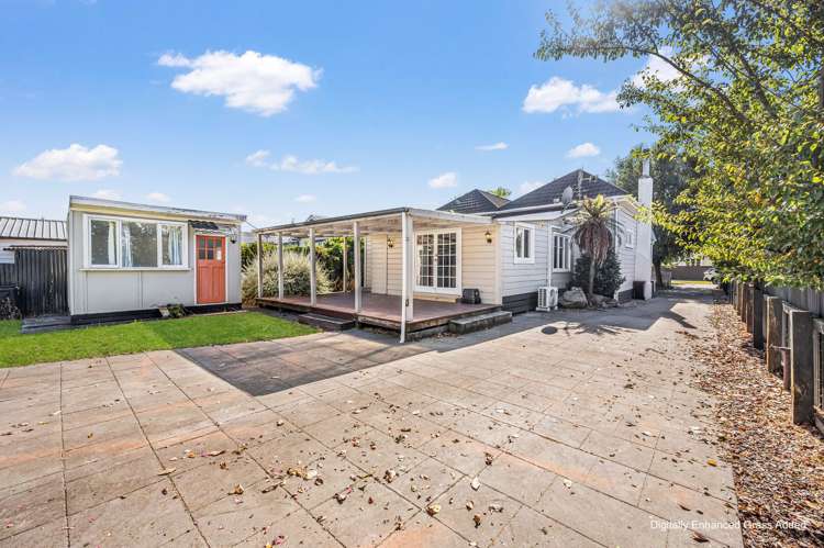 702 Avenue Road West Saint Leonards_24