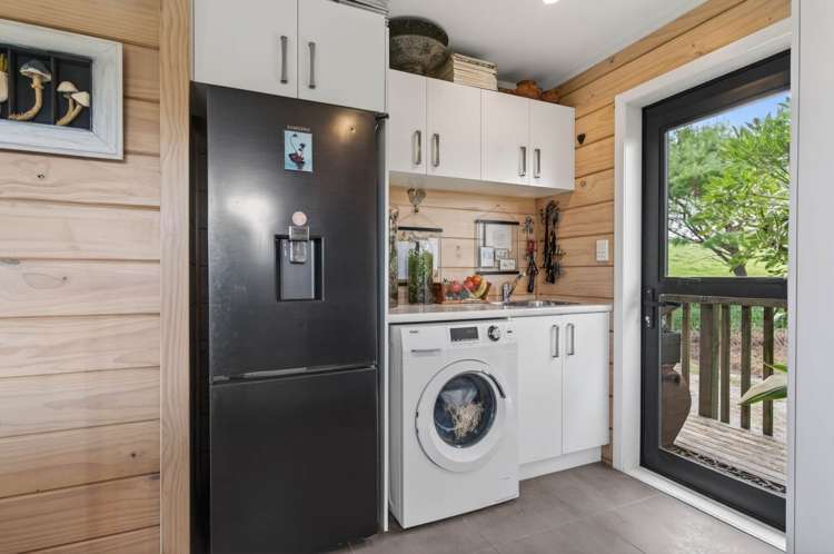 45 Brown Road Kaiwaka_5