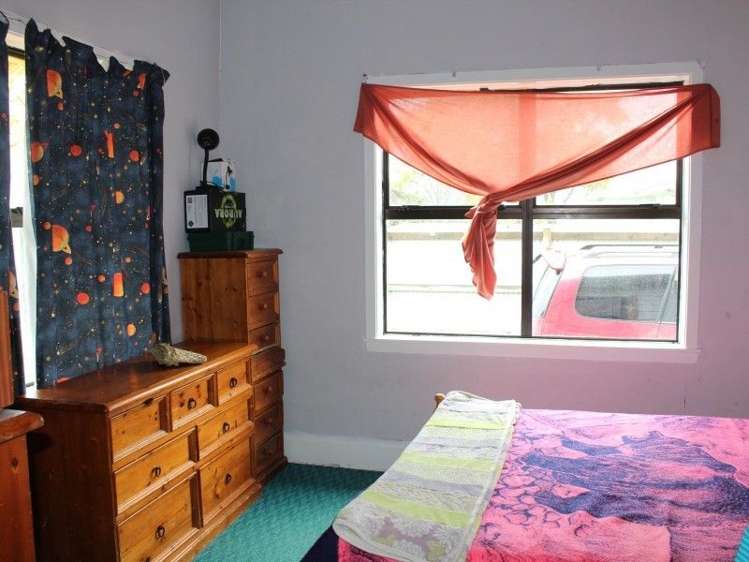 14 London Street Dannevirke_2