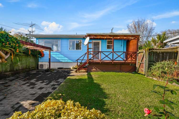 1/12 Cresta Avenue Beach Haven_22