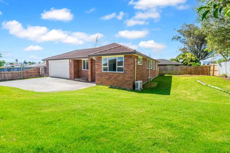 57 Castlefinn Drive Manurewa_1