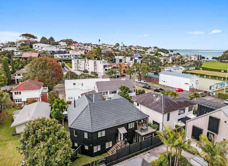 2/42 Goldie Street St Heliers_21