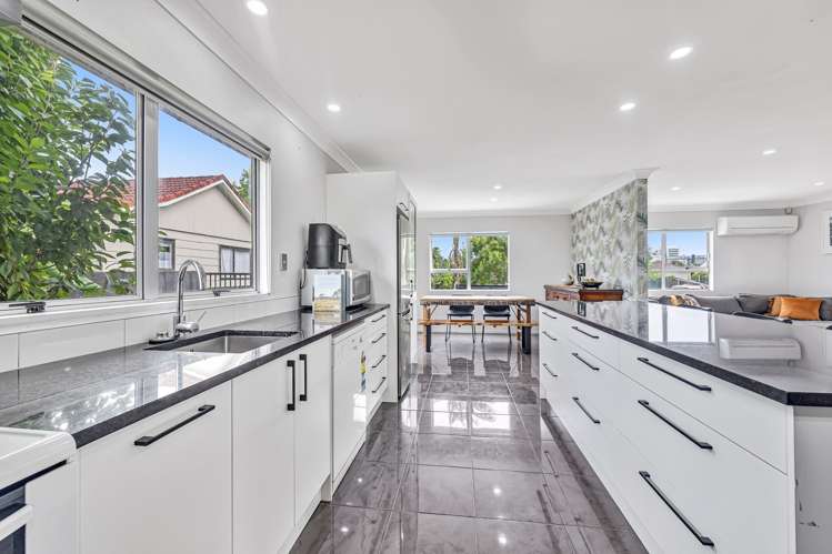 7 Trevor Hosken Drive Wiri_7