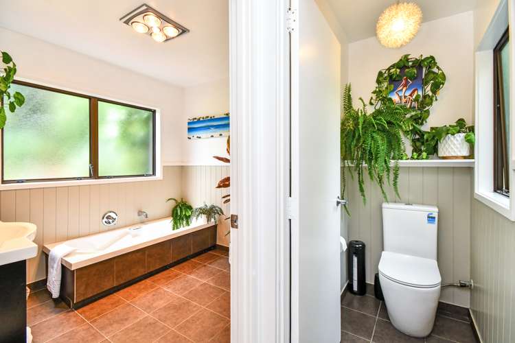 22 Hollyford Drive Clover Park_11