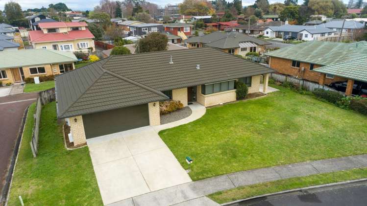 4 Mews Place Forest Lake_15