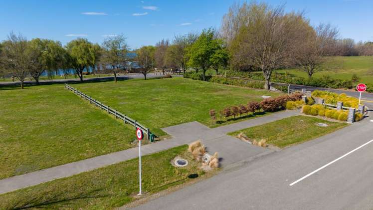 2 Village Green Drive Huntingdon_3