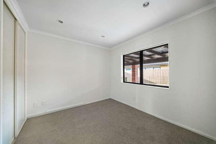 8 Carisbrook Crescent Papakura_11