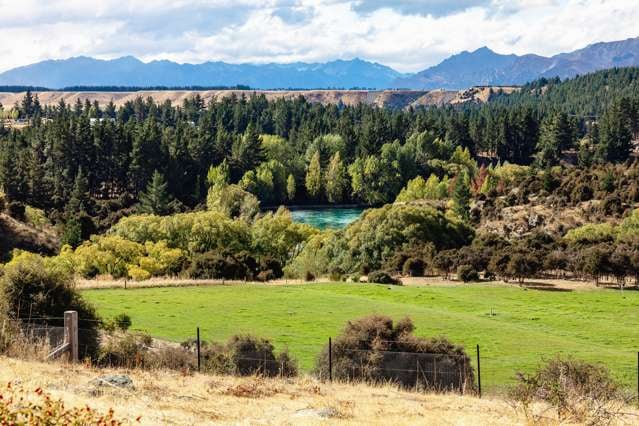 Breathtaking River & Mountain Views