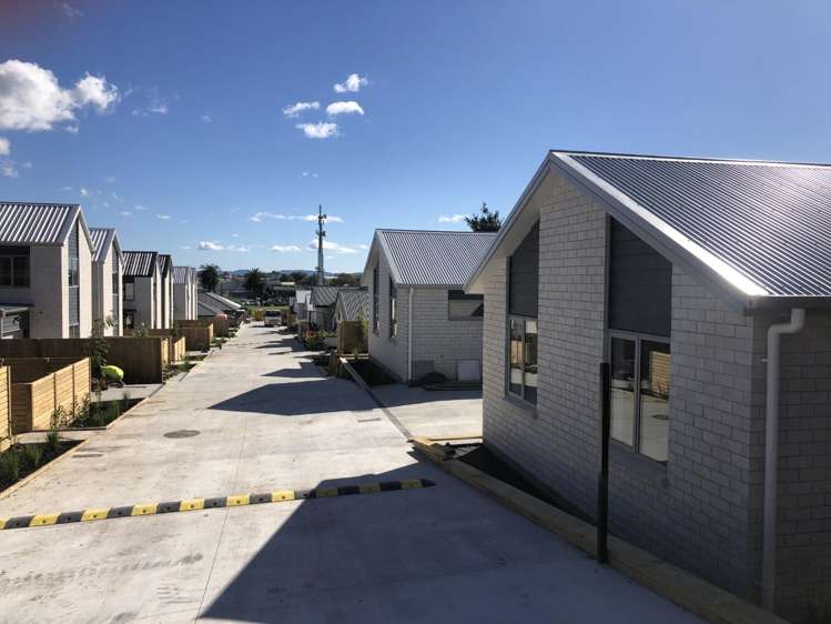 1/52 Queens Avenue 1067_2