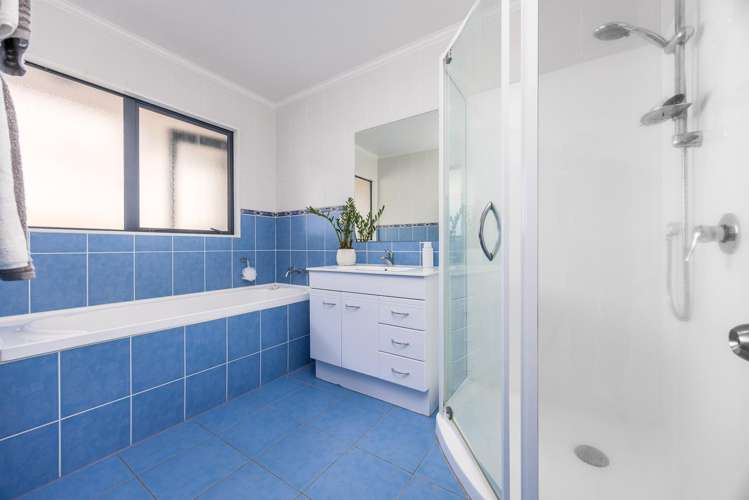 139 Roberta Crescent Orewa_18