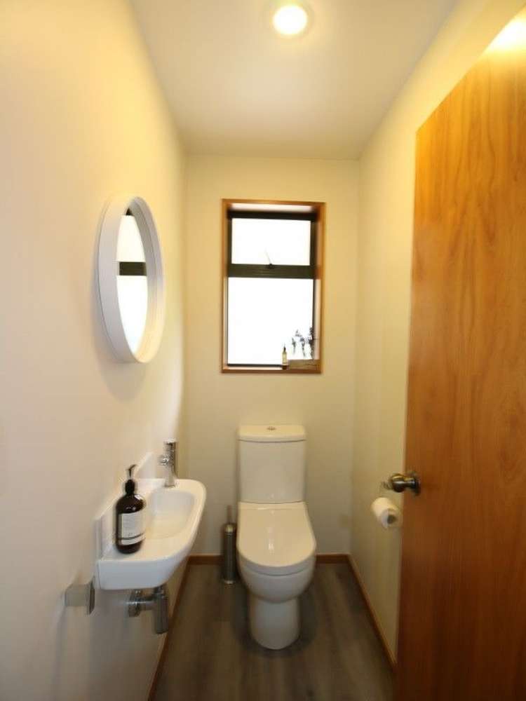 23 Falcon Drive Allenton_10