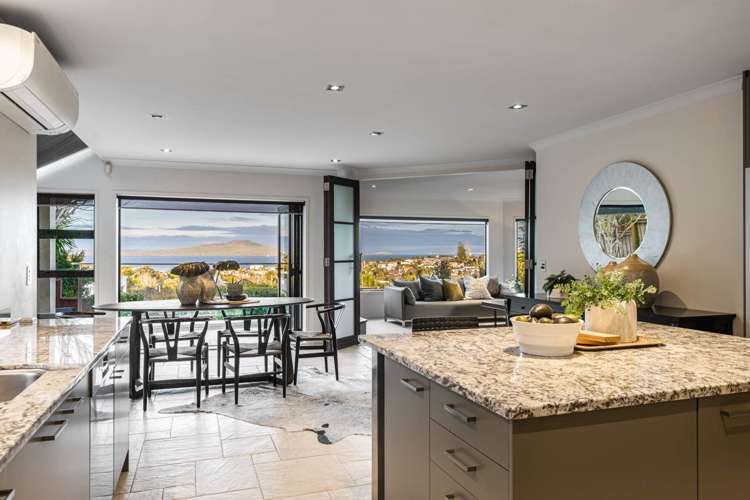 125a East Coast Road Castor Bay_10