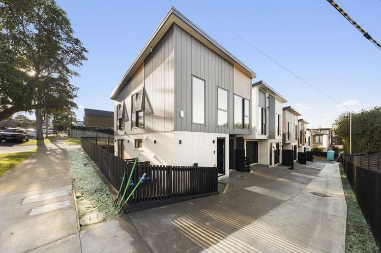 2/24 Elstree Avenue Glen Innes_34