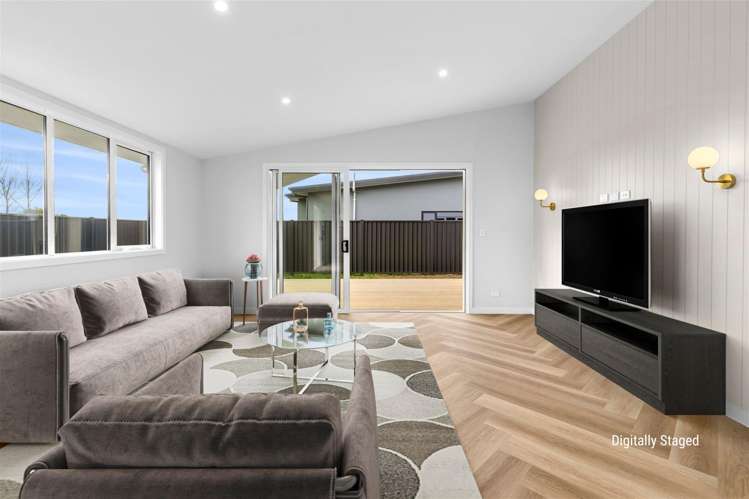 4 Denton Way_5