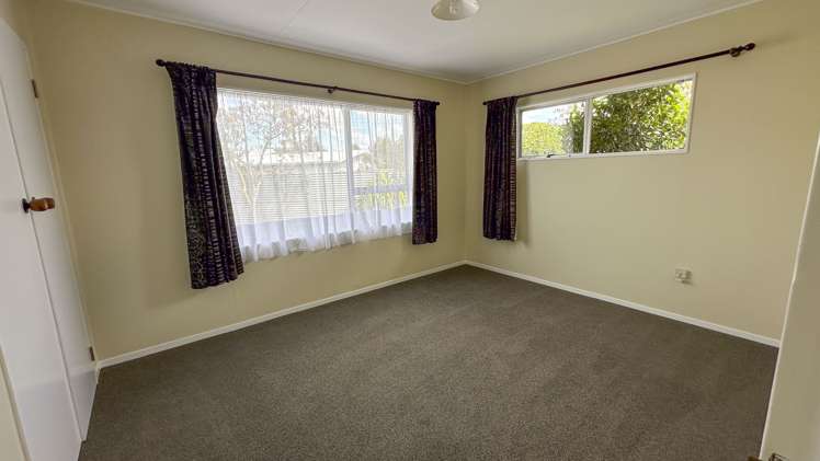 34 Peary Crescent Flaxmere_7