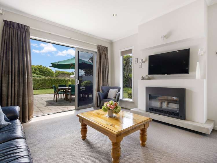 1213A Ada Street Parkvale_12