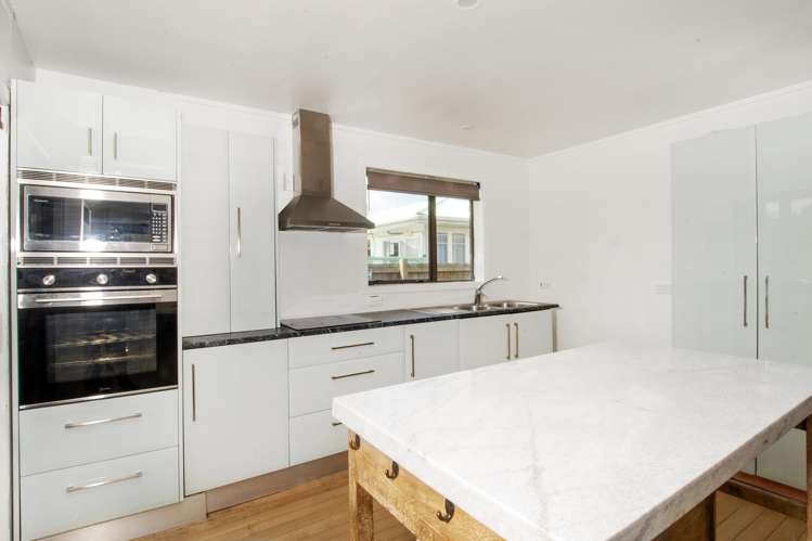 233 River Road Kawerau_12