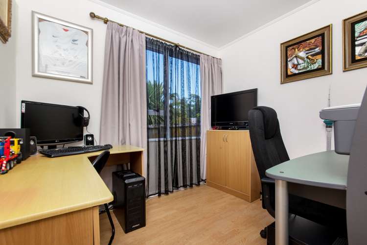 2/40 Granville Drive Massey_13