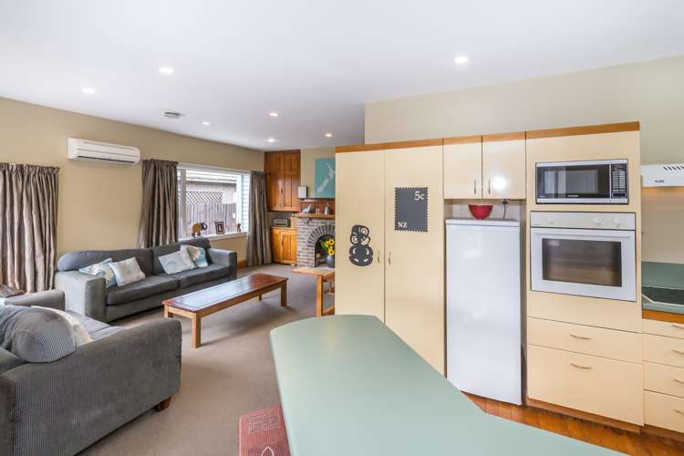 37 Frankleigh Street Somerfield_12