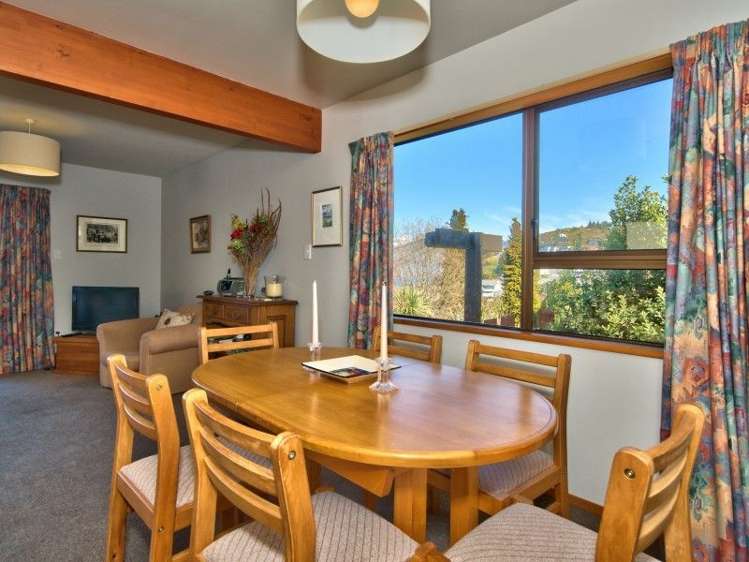 14a Cameron Place Fernhill/Sunshine Bay_8