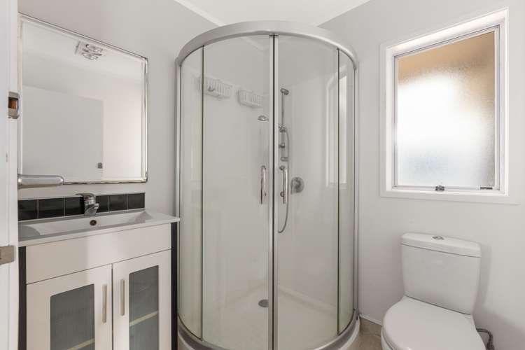 15 Taikata Road Te Atatu Peninsula_16