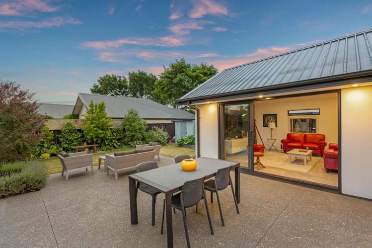 74 Regents Park Drive Casebrook_5