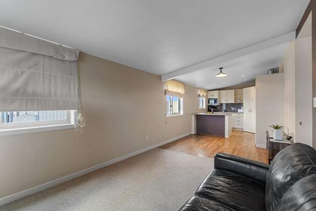 Unit A/4 Newton Place Frankton_2