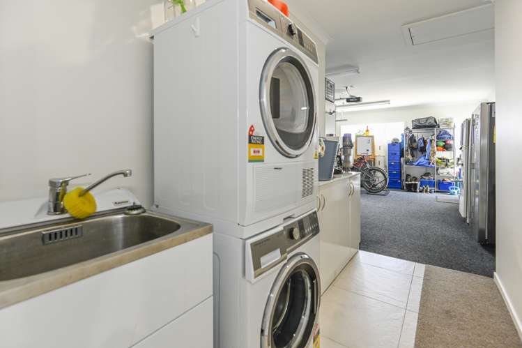 4 Young Place Taradale_22