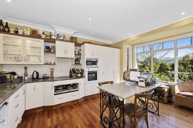 352 Lake View Drive Karapiro_3