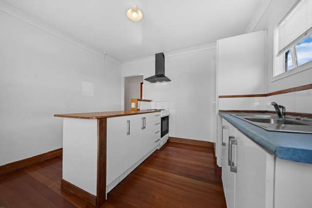 8 Domain Street Waiuku_4