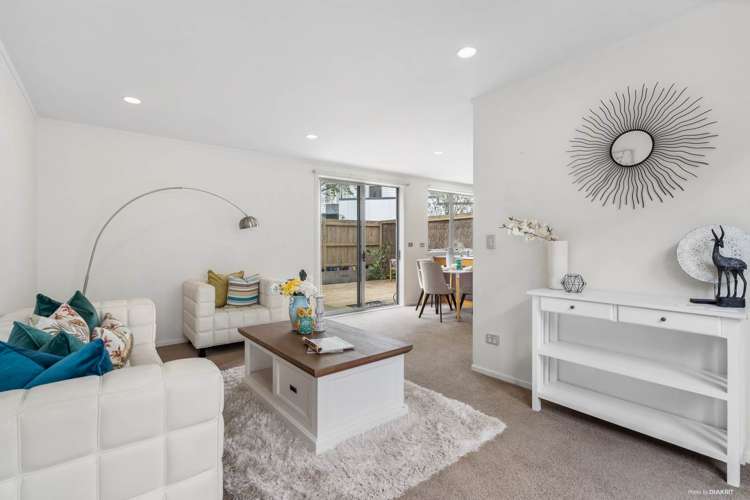 6/3 Wagener Place Mount Albert_2