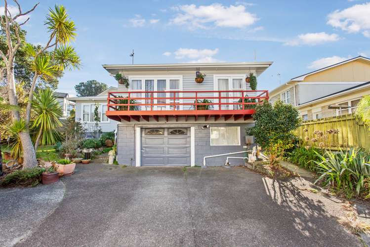 18 Quona Avenue Mount Roskill_0