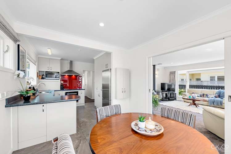 9 Derwent Lee Grove Epuni_5