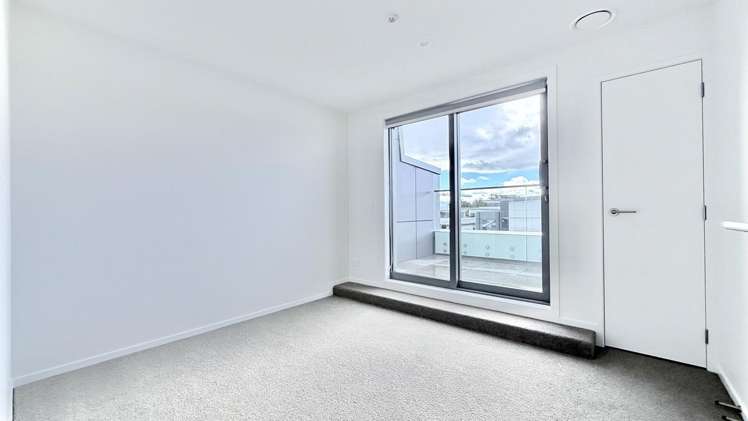 3D/28 Morning Star Place 1727_7