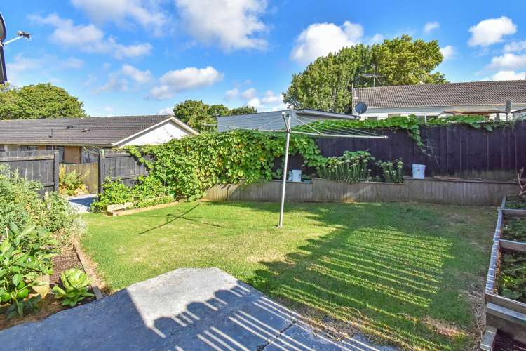 2/11 Burundi Avenue Clendon Park_7