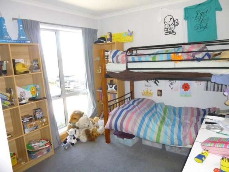 4 Glen Arrife Place Wigram_9