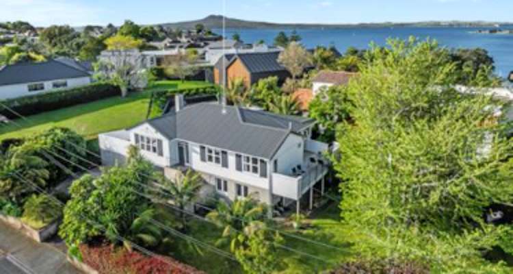 565 Riddell Road_0