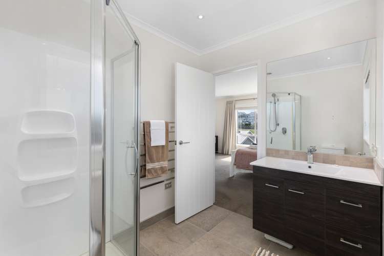 22 Colonial Drive Silverdale_13