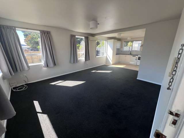 Perfect school location. Recently renovated.