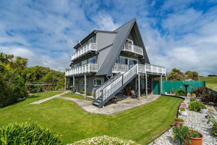 10 Rimu Street Kaka Point_1