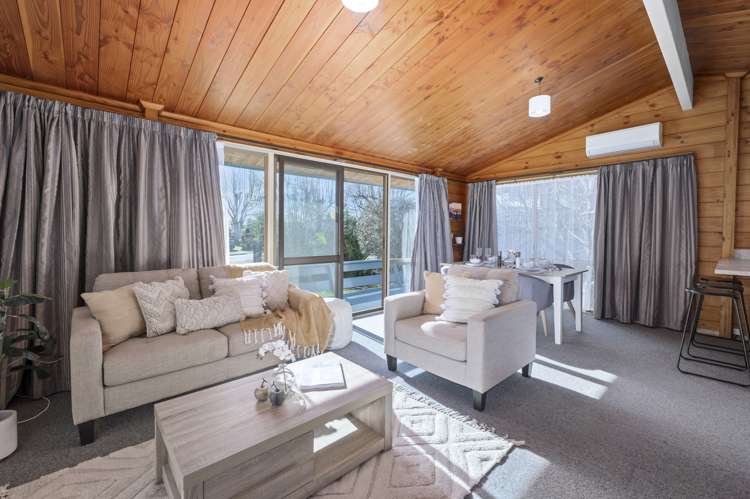 2 Cooper Avenue Holdens Bay_2