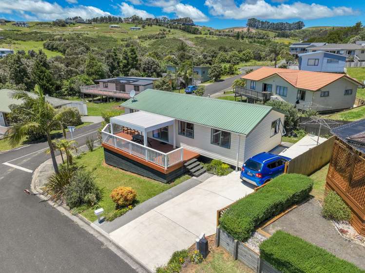 21 Hibiscus Avenue Cable Bay_9