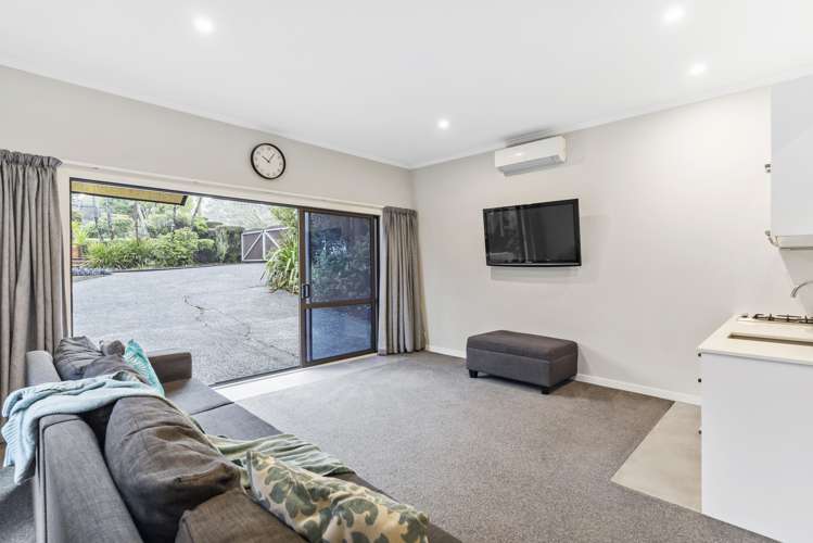 520 West Coast Road Oratia_23