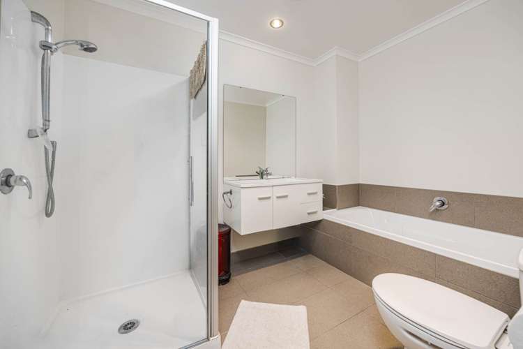 13 Phar Lap Crescent Takanini_11