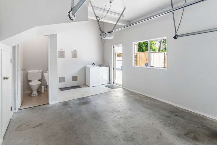 16/20 Thompson Street Mount Cook_15