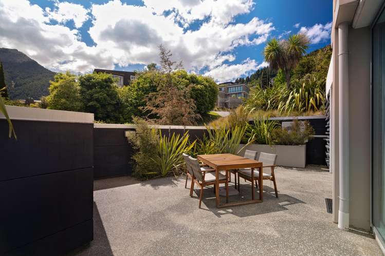 24/16 Kent Street Queenstown Hill_3