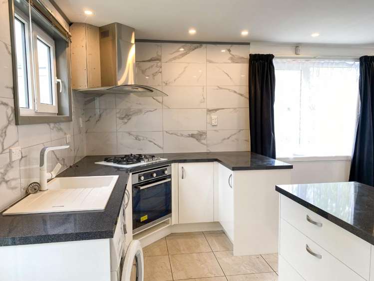 8/21 Olliviers Road Phillipstown_1