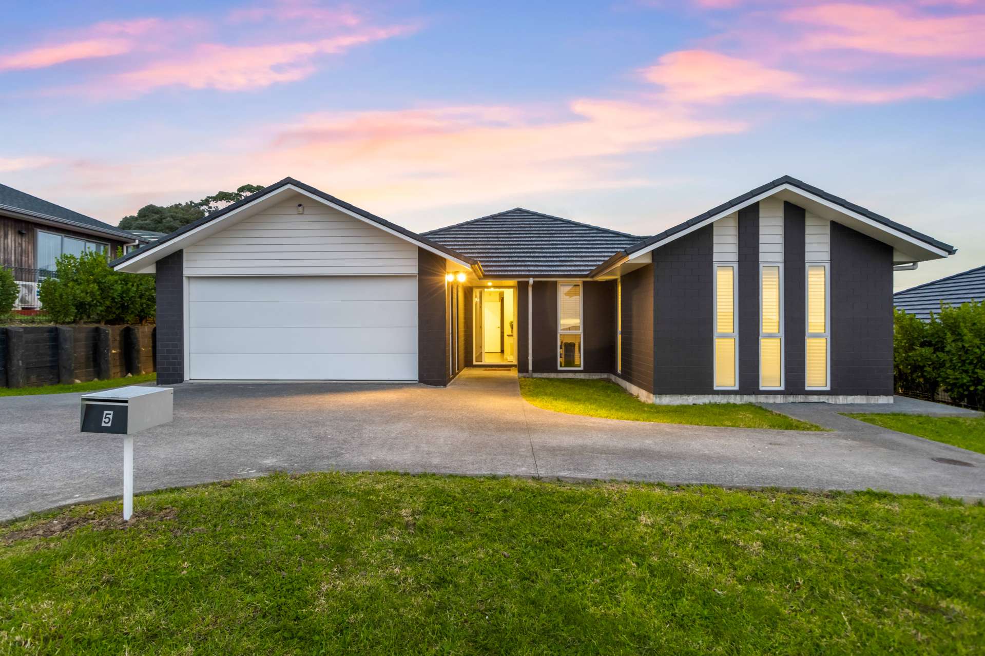 5 Te Aparangi Crescent Papakura_0