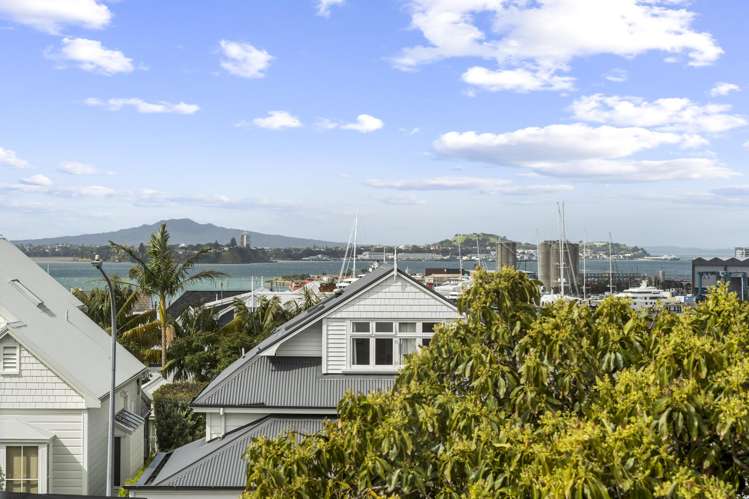 2 Percival Parade Saint Marys Bay_15